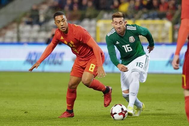 Fußball, Belgien - Mexiko Belgium s Youri Tielemans and Mexico s Hector Herrera fight for the ball during a friendly soccer game between Belgian national team Nationalteam Red Devils and Mexico, Friday 10 November 2017, in Brugge. BRUNOxFAHY  x05197936x