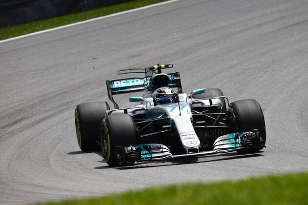 Valtteri Bottas (FIN 77), Mercedes AMG Petronas Motorsport, Grosser Preis von Brasilien 2017, 2tes freies Training, Motorsport, Formel 1, 10.11.2017, Interlagos Copyright: xEIBNER JERRYxANDREx EP_JAE
