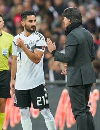 DFB Bundestrainer Joachim Jogi LOEW, LÖW,Ilkay GUENDOGAN, DFB 21 ENGLAND - DEUTSCHLAND Freundschaftsspiel, friendly match, Deutsche Fussball Nationalmannschaft, DFB am 10.11.2017 im W e m b l e y S t a d i o n London, Grossbritannien.