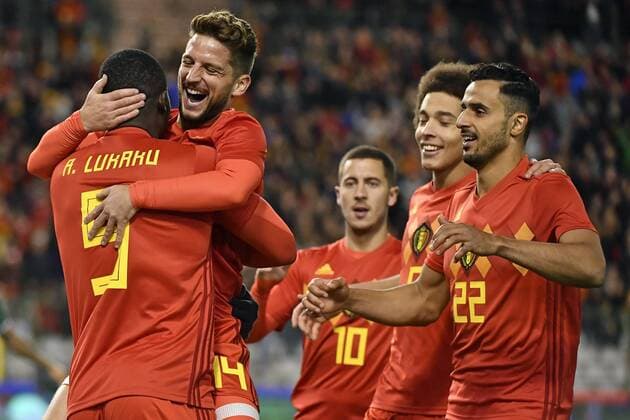 Fußball, Belgien - Mexiko Belgium s Romelu Lukaku (L) celebrates with Dries Mertens (2L) and his teammates after scoring during a friendly soccer game between Belgian national team Nationalteam Red Devils and Mexico, Friday 10 November 2017, in Brugge. DIRKxWAEM  x05198069x