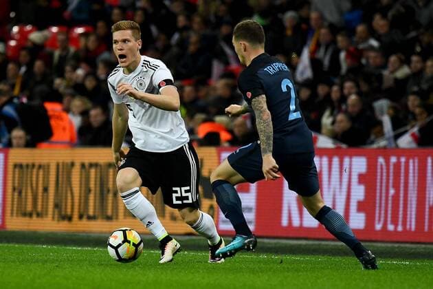 10.11.2017, xfux, Fussball Laenderspiel Freundschaftsspiel, England - Deutschland, emspor, v.l. Marcel Halstenberg (Deutsche Fussball Nationalmannschaft DFB), Kieran Trippier (England) London
