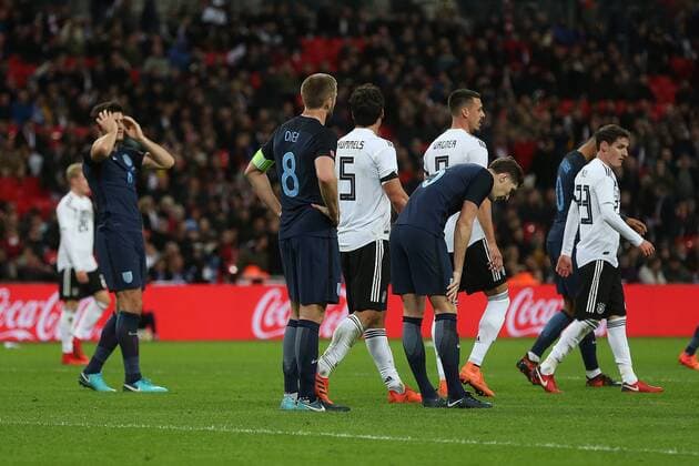 England v Germany International Friendly L?nderspiel The England players react as a shot by Jesse Lingard of England goes over the crossbar in the dying seconds during the International Friendly match at Wembley Stadium, London Content Not Available For UK Newspapers Copyright: xPaulxChestertonx FIL-10924-0027