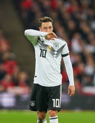 Mesut OEZIL, DFB 10 Emotionen, enttaeuscht, Enttaeuschung, Frust, frustriert, Trauer ,traurig, verzweifelt, Verzweiflung ENGLAND - DEUTSCHLAND Freundschaftsspiel, friendly match, Deutsche Fussball Nationalmannschaft, DFB am 10.11.2017 im W e m b l e y S t a d i o n London, Grossbritannien.