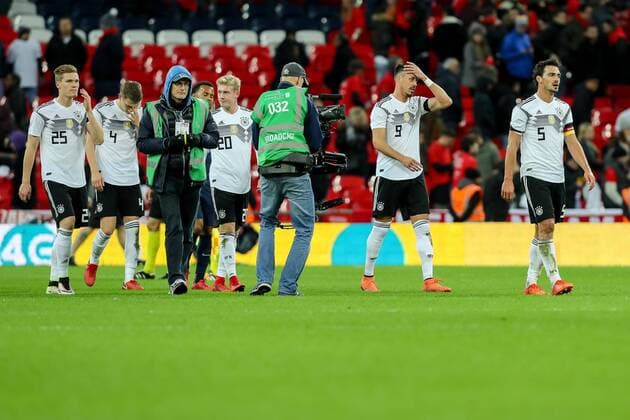 London, England, 10.11.2017, Laenderspiel, England - Deutschland, Marcel Halstenberg (GER) Matthias Ginter (GER) Julian Brandt (GER) Sandro Wagner (GER) Mats Hummels (GER) enttaeuscht, enttaeuschung ( DeFodi048