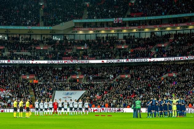 A minute of silence is observed for the remembrance day during the International Friendly Länderspiel match between England and Germany at Wembley Stadium, London, England on 10 November 2017. Copyright: xSalvioxCalabresex 17640036