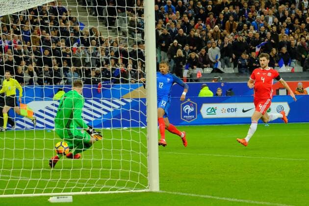 Fußball, Frankreich - Wales November 10, 2017 - Saint Denis, Seine Saint Denis, France - French team Forward KYLIAN MBAPPE in action during the friendly match between France and Wales at the Stade de France - St Denis - France.France beat Wales 2-0 Soccer 2017 - France 2-0 Wales - ZUMAp119 20171110_zaf_p119_001 Copyright: xPierrexSteveninx