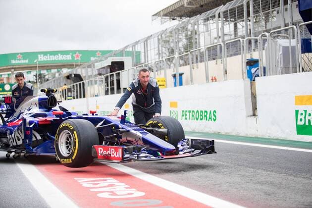 November 11, 2017 - Sao Paulo, Sao Paulo, Brazil - Preparation for the free practice for the Formula One Grand Prix of Brazil at Interlagos circuit, in Sao Paulo, Brazil. The grand prix will be celebrated next Sunday, November 12. Formula One Grand Prix of Brazil 2017 - ZUMAl146 20171111_zaf_l146_010 Copyright: xPauloxLopesx