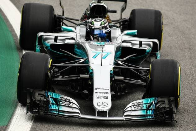 Dia de treino classificatório para GP F1 SÃO PAULO, SP - 11.11.2017: DIA DE TREINO CLASSIFICATÓRIO PARA GP F1 - In the photo the pilot, Valtteri Bottas, from MERCEDES-BENZ during the free practice in the morning. Classifying training day on Saturday (11), for the Brazilian Formula 1 Grand Prix, which will take place on Sunday (12) at the José Carlos Pace racetrack in Interlagos. (Photo: Aloisio Mauricio Fotoarena) x1425128x  AloisioxMauricio