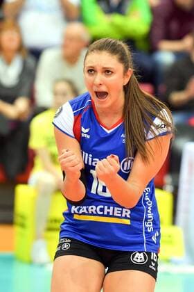 Volleyball DVV-Pokal, Frauen Allianz MTV Stuttgart vs Ladies in Black 11.November 2017 DVV-Pokal, Achtelfinale, Damen, Saison 2017 18, Allianz MTV Stuttgart (in blau), gegen Ladies in Black (in schwarz), Michaela Mlejnkova 16 FOTO: TOM BLOCH