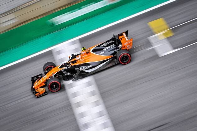 Stoffel Vandoorne, McLaren Honda, formula 1 GP, Brasilien in Sao Paulo Interlagos, 12.11.2017 Photo:mspb Duda Bairros Stoffel Vandoorne, formula 1 GP, Brasilien