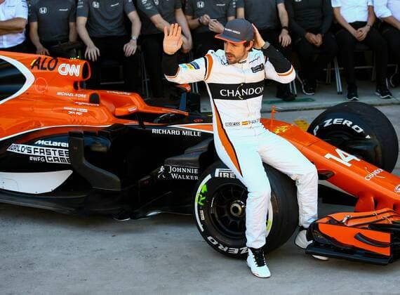 Grande Prêmio do Brasil de Fórmula 1 2017 SÃO PAULO, SP - 12.11.2017: GRANDE PRÊMIO DO BRASIL DE FÓRMULA 1 2017 - In the photo the pilot Fernando Alonso of MCLAREN RACING. Grand Prix of Brazil of Formula 1 2017, this Sunday (12) in the autodrome Jose Carlos Pace in Interlagos. (Photo: Aloisio Mauricio Fotoarena) x1425720x  AloisioxMauricio