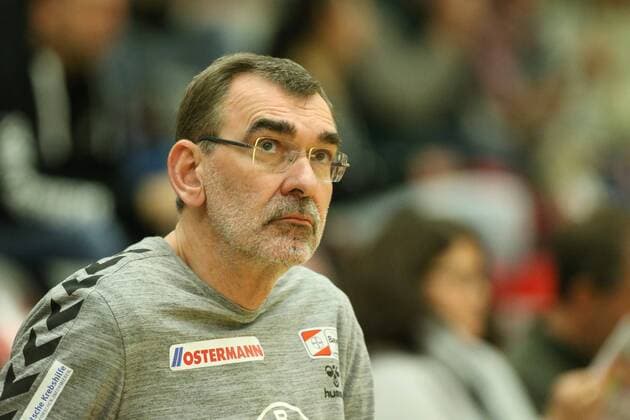 Torwart-Trainer Andreas Thiel (Leverkusen) beim Spiel Bayer 04 Leverkusen vs. Bad Wildungen Vipers, Handball, Damen, 1. Bundesliga, 12.11.2017 Leverkusen Copyright: xMarioxHommesx Eibner-Pressefotox EP_mhs