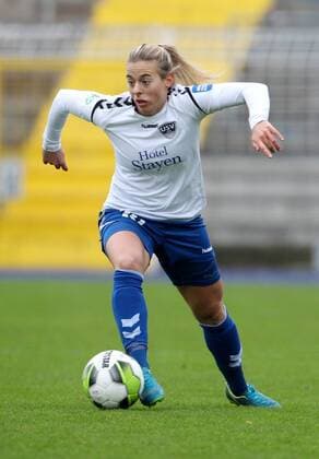 GER, 1.Bundesliga, Frauen, FF USV Jena vs TSG Hoffenheim 12.11.17, Jena, Ernst-Abbe-Sportfeld, GER, Allianz Frauen Bundesliga 1.Bundesliga, Frauen, Saison 2017 2018, 08.Spieltag, FF USV Jena vs TSG Hoffenheim im Bild Amelia Pietrangelo (Jena)
