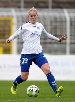 GER, 1.Bundesliga, Frauen, FF USV Jena vs TSG Hoffenheim 12.11.17, Jena, Ernst-Abbe-Sportfeld, GER, Allianz Frauen Bundesliga 1.Bundesliga, Frauen, Saison 2017 2018, 08.Spieltag, FF USV Jena vs TSG Hoffenheim im Bild Maren Marie Tellenbröker (Jena)