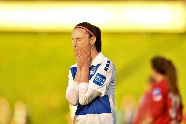 Symela Ciesielska (MSV, 11) frustriert - Hände vor den Mund - deprimiert, Fussball, Allianz Frauen-Bundesliga,MSV Duisburg - 1. FC Köln,