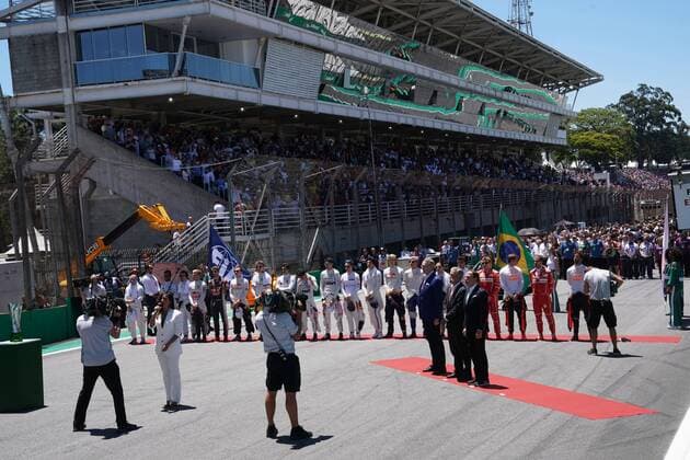 12.11.2017 - Race, Anitta sings yje brazilian anthem Brazilian Grand Prix, Sao Paulo, Interlagos 9 - 12 November 2017 12.11.2017 - Race, Anitta sings yje brazilian anthem 