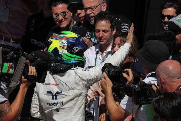 12.11.2017 - Race, Felipe Massa (BRA) Williams FW40 and his wife Raffaela Bassi (BRA) Brazilian Grand Prix, Sao Paulo, Interlagos 9 - 12 November 2017 12.11.2017 - Race, Felipe Massa (BRA) Williams FW40 and his wife Raffaela Bassi (BRA) 