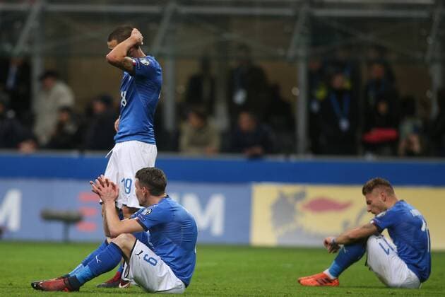 Fußball, WM Playoffs, Italien - Schweden Milan, Italy - November 13: Disappointment italian players, Bonucci Belotti, at end of the FIFA 2018 World Cup Qualifier Play-off match Italy vs Sweden at Meazza Stadium on November 13, 2017 in Milan, Italy.  Copyright: xmarcoxiacobuccix xIPAx xMarcoxIacobuccix