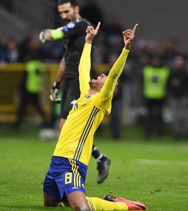 Fußball, WM Playoffs, Italien - Schweden Fussball International WM 2018 Play Off Rueckspiel in Mailand 13.11.2017 Italien - Schweden JUBEL Isaac THELIN (Schweden) Mailand