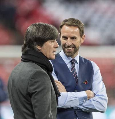 Joachim Jogi LOEW l. (Löw, Trainer GER) mit Gareth SOUTHGATE r. (Trainer, ENG). Fussball Laenderspiel, Freundschaftsspiel, England (ENG) - Deutschland (GER), am 10.11.2017 in London Grossbritannien.