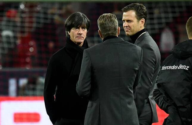 14.11.2017, xfux, Fussball Laenderspiel Freundschaftsspiel, Deutschland - Frankreich, emspor, v.l. Trainer Joachim JOGI Loew (Deutsche Fussball Nationalmannschaft DFB), Torwart Trainer Andreas Koepke (Deutsche Fussball Nationalmannschaft DFB), Team Manager Oliver Bierhoff (Deutsche Fussball Nationalmannschaft DFB) Koeln