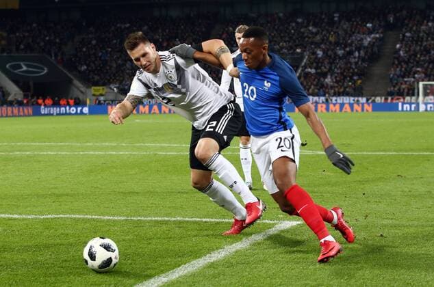 Niklas Süle, Anthony Martial Aktion Spielszene Zweikampf Fußball Fussball Länderspiel Testspiel Saison 2017 2018 14.11.2017 DFB Nationalmannschaft GER BRDeutschland vs. Frankreich FRA