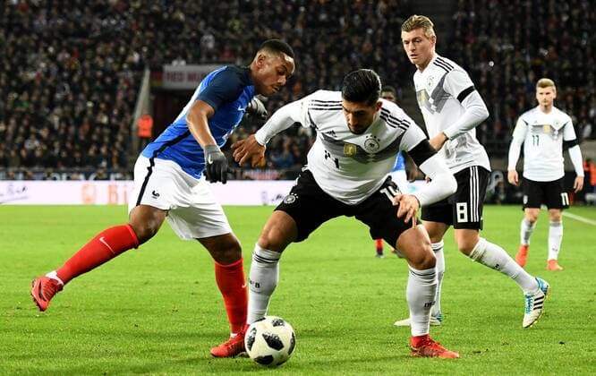 14.11.2017, xfux, Fussball Laenderspiel Freundschaftsspiel, Deutschland - Frankreich, emspor, v.l. Anthony Martial (Frankreich), Emre Can (Deutsche Fussball Nationalmannschaft DFB) Koeln