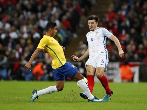 England s Harry Maguire tussles with Brazil s Casemiro during the International Friendly Länderspiel match at Wembley Stadium, London . Picture date: 14th November 2017. Picture credit should read: David Klein Sportimage EDITORIAL USE ONLY. No use with unauthorised audio, video, data, fixture lists, club league logos or live services. Online in-match use limited to 120 images, no video emulation. No use in betting, games or single club league player publications.