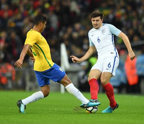 England v Brazil International Friendly L?nderspiel Harry Maguire of England and Casemiro of Brazil during the International Friendly match at Wembley Stadium, London Content Not Available For UK Newspapers Copyright: xSimonxDaelx FIL-10953-0014