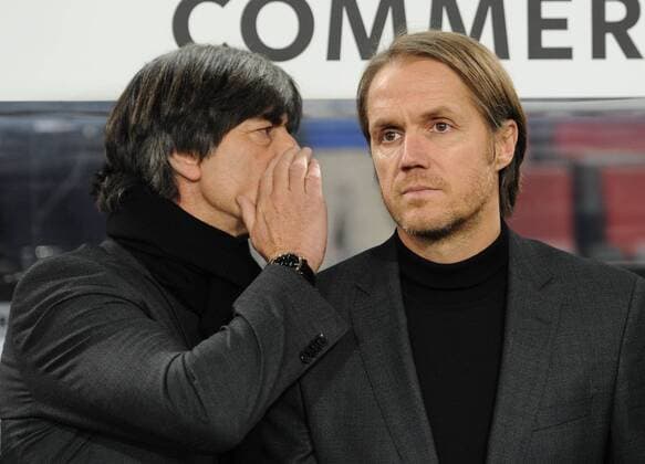 Bilder des Tages - SPORT Länderspiel: Deutschland - Frankreich 14.11.2017 in Köln. Bundestrainer Joachim Löw (Deut. li.) und Co.Trainer Thomas Schneider vor dem Spiel.