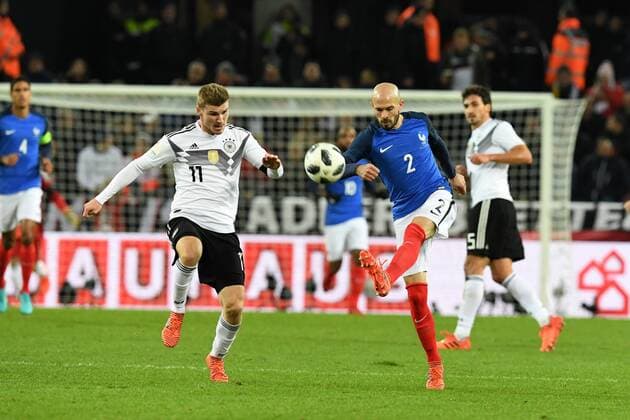 Fussball, Herren, Nationalmannschaft, Länderspiel, Freundschaftsspiel Deutschland- Frankreich ,14.11.2017, Rheinenergiestadion Köln, Timo Werner Deutschland, Christophe Jallet Frankreich