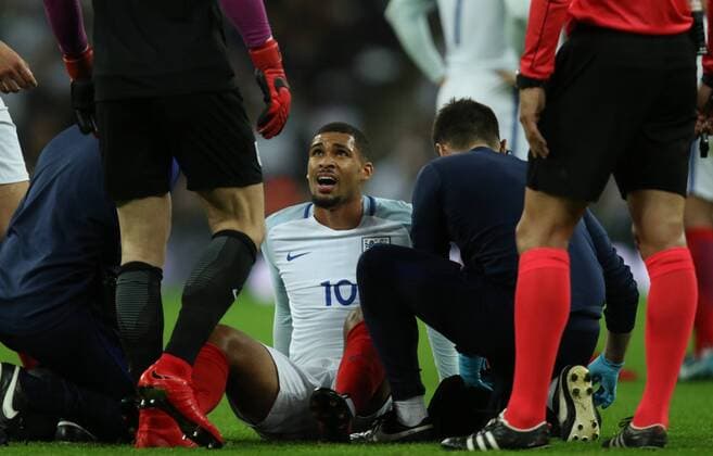 Ruben Loftus-Cheek of England receives treatment at the England v Brazil International Friendly Länderspiel match at Wembley Stadium, London, on November 14, 2017. 