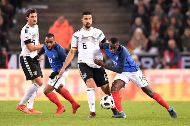 10 ALEXANDRE LACAZETTE (fra) - 06 Sami Khedira (all) - 14 BLAISE MATUIDI (fra) - 05 Mats Hummels (all) FOOTBALL : Allemagne vs France - Match amical de preparation de la Coupe du Monde 2018 - 14 11 2017 AnthonyBIBARD FEP Panoramic 