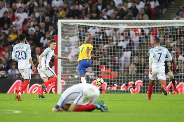 England v Brazil International Friendly L?nderspiel Fernandinho of Brazil has a shot on goal that hits the post as Eric Dier of England lays on the ground injured during the International Friendly match at Wembley Stadium, London Content Not Available For UK Newspapers Copyright: xPaulxChestertonx FIL-10952-0067
