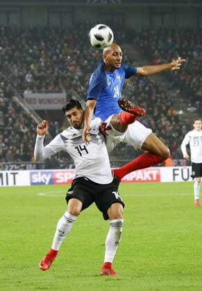 Köln , Fußball Länderspiel Deutschland vs. Frankreich , von links: Emre Can ( GER ) Steven N Zonzi ( FRA )