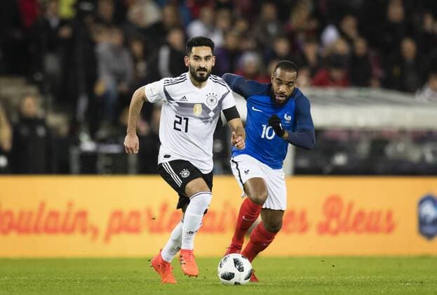 Köln, 14.11.2017 Ilkay Gündogan (Deutschland), Alexandre Lacazette (FRA) Deutschland - Frankreich