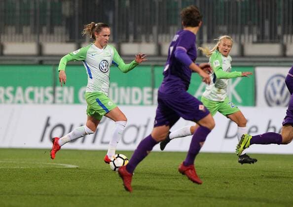 Wolfsburg vs Florenz, CL Frauen Wolfsburg, Deutschland 15.11.2017, FUßBALL - VfL Wolfsburg vs ACF Florenz, 1 16 Finale, UEFA Frauen Champions League, Saison 2017-18. Bild zeigt: Caroline Graham Hansen (VfL Wolfsburg) Wolfsburg