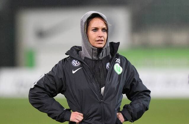 Wolfsburg vs Florenz, CL Frauen Wolfsburg, Deutschland 15.11.2017, FUßBALL - VfL Wolfsburg vs ACF Florenz, 1 16 Finale, UEFA Frauen Champions League, Saison 2017-18. Bild zeigt: Lena Goeßling (VfL Wolfsburg) Wolfsburg