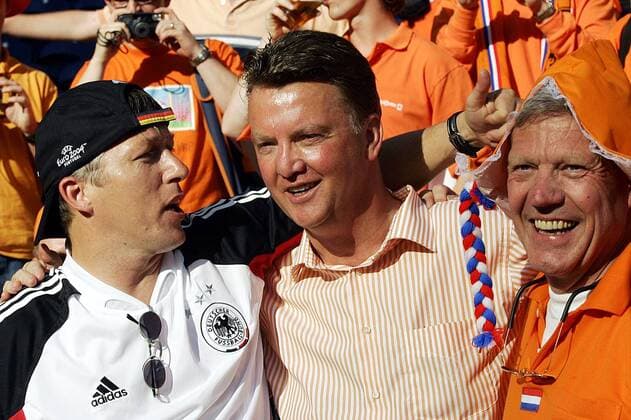 porto , 15-06-2004 duitsland -nederland 1-1 , louis van gaal duitsland - nederland