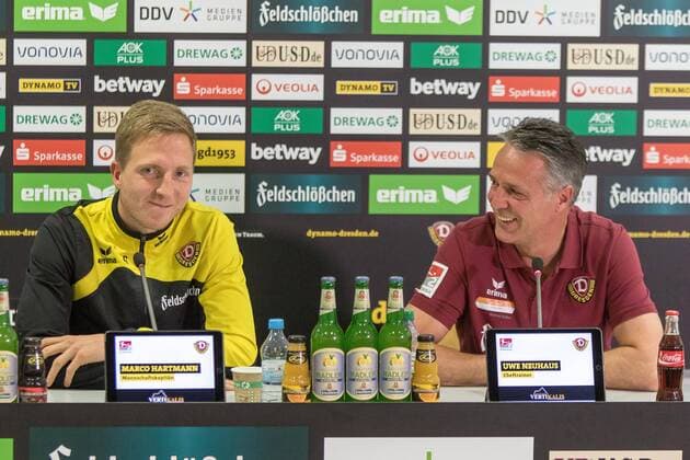 Bilder des Tages - SPORT Mannschaftskapitän Marco Hartmann und Cheftrainer Uwe Nauhaus (v.l.) auf der Pressekonferenz vor dem Heimspiel gegen Kaiserslautern. SG Dynamo Dresden vs. 1. FC Kaiserslautern, 14. Spieltag