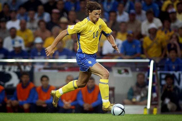 porto , dragao stadion 18-06-2004 , euro 2004 , ek portugal , euro2004 , zweden 1-1 zlatan ibrahimovic wk2006 world cup wk zlatan ibrahimovic