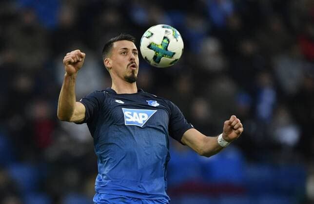 Sandro Wagner TSG 1899 Hoffenheim am Ball TSG 1899 Hoffenheim vs SGE Eintracht Frankfurt 18.11.2017 TSG 1899 Hoffenheim vs SGE Eintracht Frankfurt