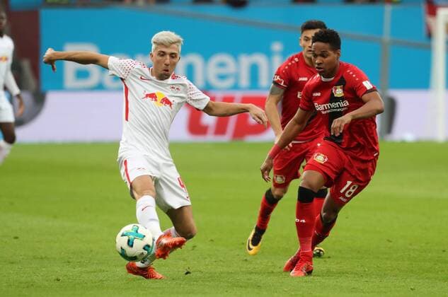1.Fussball-Bundesliga : Bayer 04 Leverkusen-- RB Leipzig 12.Sptg. Kevin Kampl (RBL), Wendell (B04). 1.Fussball-Bundesliga : Bayer 04 Leverkusen-- RB Leipzig 12.Sptg.