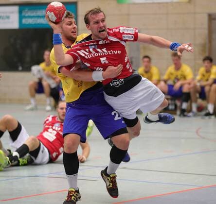 2.HBL HSG Konstanz - Bergischer HC 26:30. Max Darj (BHC) gegen Chris Berchtenbreiter (KON). Konstanz Copyright: xPisa Eibner-Pressefotox EP_PPA
