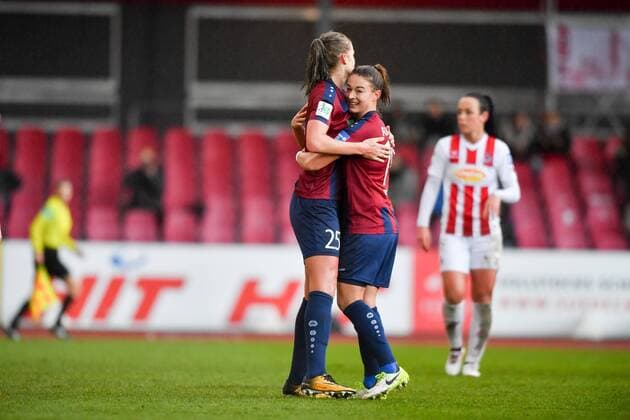 Jubel, Freuen, celebrate, happy, cheer , Goal Celebration 0:8 Torschützin Rahel Kiwic (Potsdam, 25) Felicitas Rauch (Potsdam, 19), Fussball, Allianz Frauen-Bundesliga, 1. FC Köln - 1.FFC Turbine Potsdam,