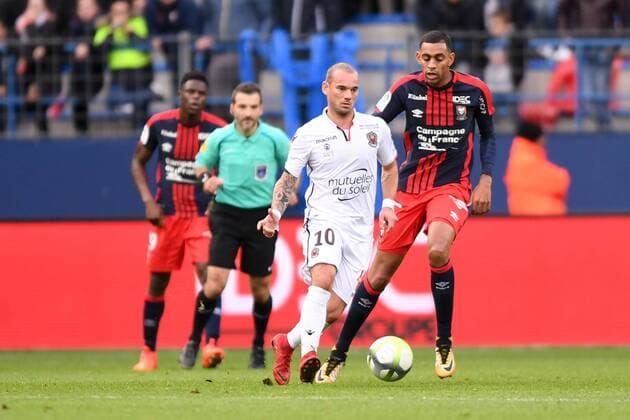 10 Wesley SNEIJDER (nice) - 12 Ronny RODELIN (caen) FOOTBALL : Caen vs Nice - Ligue 1 Conforama - 19 11 2017 AnthonyBIBARD FEP Panoramic 