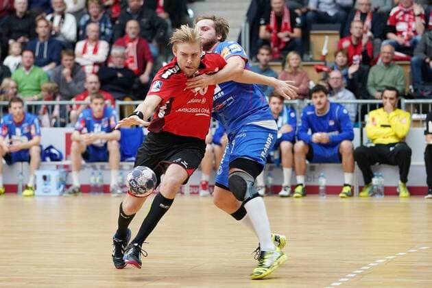 vl. Patrick Miedema (Nordhorn-Lingen) , Christoph Foth (HBW Balingen) , Nordhorn-Lingen Copyright: xEibner-Pressefoto Westdoerpx EP_pauschal