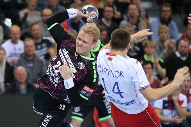 SG Flensburg-Handewitt - HC Meshkov Brest, EHF Champions League; Flensburg, 19.11.17 Flensburg, 19.11.17, Handball, VELUX EHF Champions League, Saison 2017 2018, Gruppenphase, SG Flensburg-Handewitt - HC Meshkov Brest : Anders Zachariassen (SG Flensburg-Handewitt, 22), Andrej Yurynok (HC Meshkov Brest, 14)