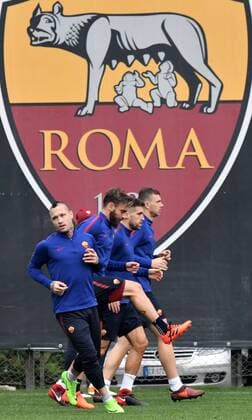 Bilder des Tages - SPORT Radja Nainggolan, Daniele De Rossi, Kevin Strootman, Edin Dzeko Roma 21-11-2017 Centro Sportivo Trigoria AS Roma Champions League training 2017 2018 Foto Andrea Staccioli Insidefoto andreaxstaccioli