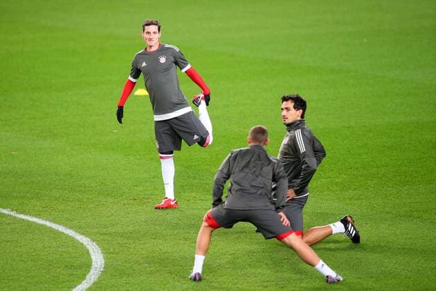 Sebastian Rudy (FC Bayern Muenchen 19) Mats Hummels (FC Bayern Muenchen 5) Joshua Kimmich (FC Bayern Muenchen 32), Training, RSC Anderlecht vs. FC Bayern Muenchen, Champions League, Fussball, 21.11.2017, Anderlecht Copyright: xLanger Eibner-Pressefotox EP_HLR